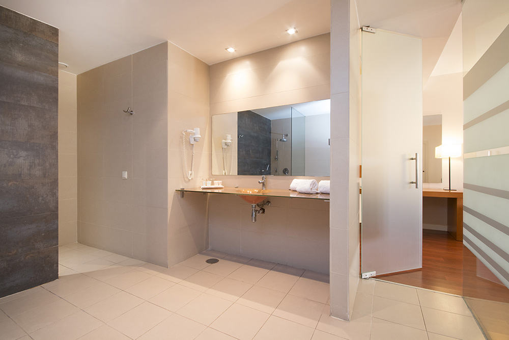 GranadaPALACE_103_3_baño_004