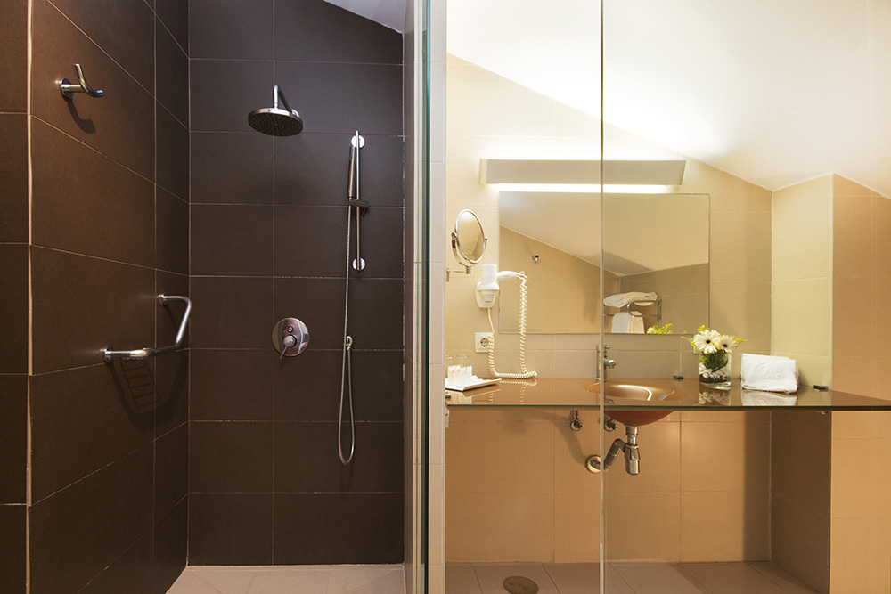 GranadaPALACE_405_baño_003